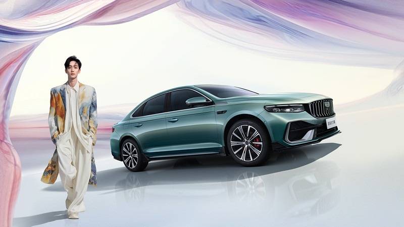 燃油車“未來(lái)態(tài)” 吉利全新東方耀系列上市9.87萬(wàn)起