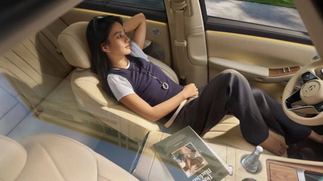 全新問界M7“王者歸來”“全優生”改寫競爭規則