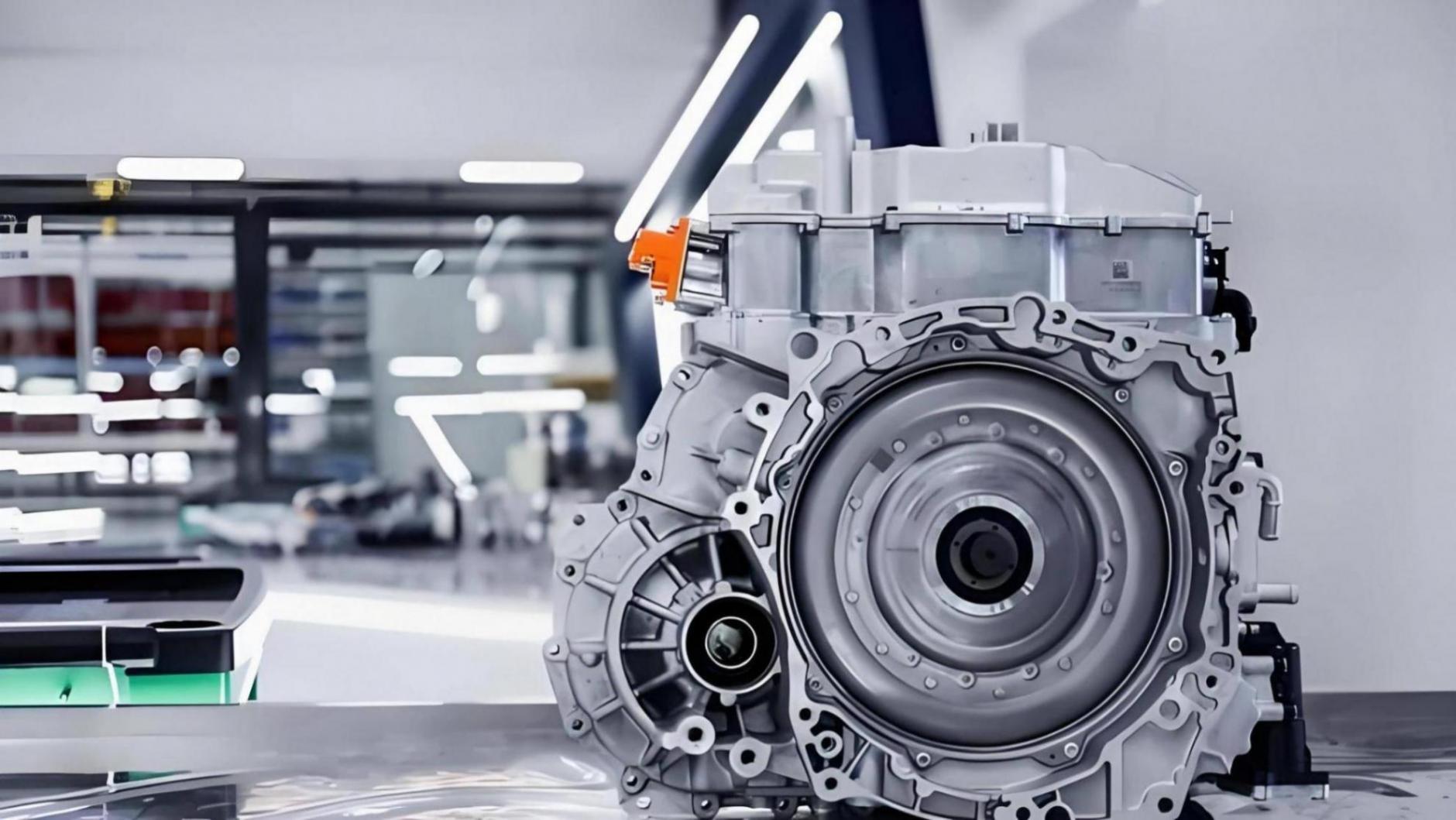 多擋插混的噩夢(mèng)將至!明年會(huì)有一些“怪胎增程”,沒人在乎油耗了