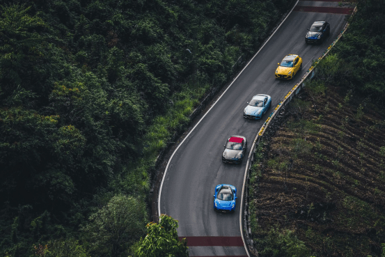 意行山水賞秋韻,瑪莎拉蒂開啟鄂西秘境“生而無界”之旅