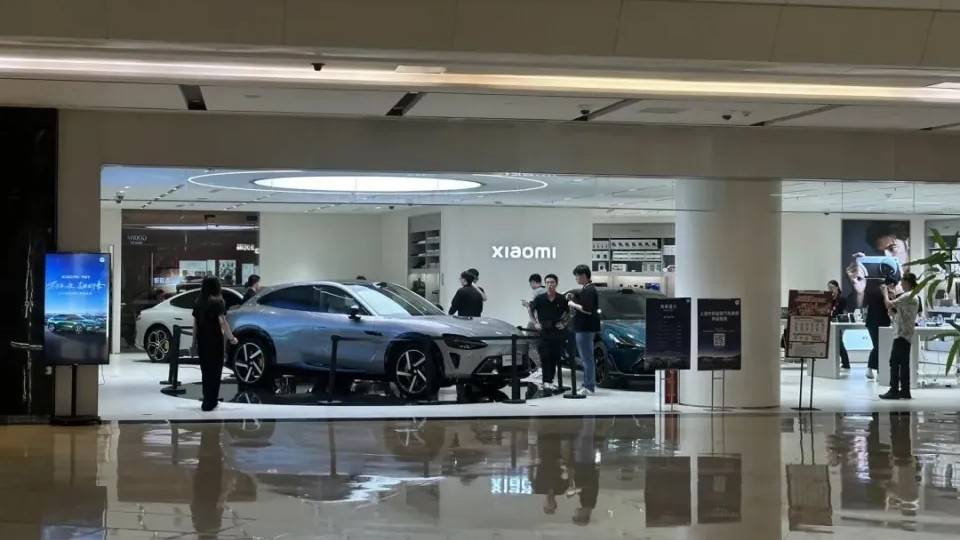 國慶假期訂單太多,車企在面對,爆款太多擠兌產能的新局