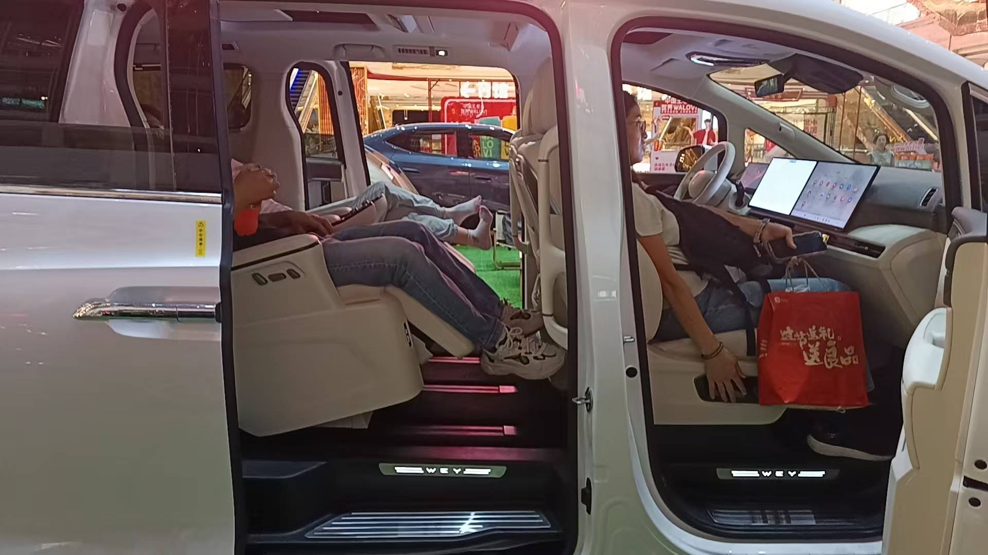 國慶探店魏牌:翹首以盼高山7,車型少但走量穩定