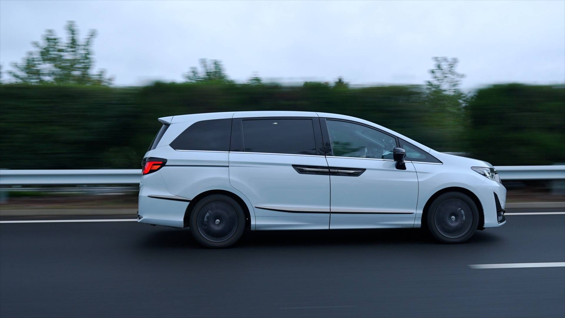 東風本田艾力紳1200公里長測:全程高能,MPV屆“六邊形戰士”