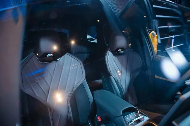 首款Neue Klasse架構打造的量產電動SUV:寶馬展示iX3,零百加速4.9秒