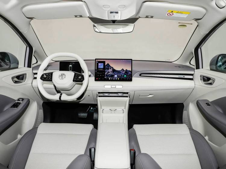 上市即月銷破萬,這臺純電兩廂車火了!