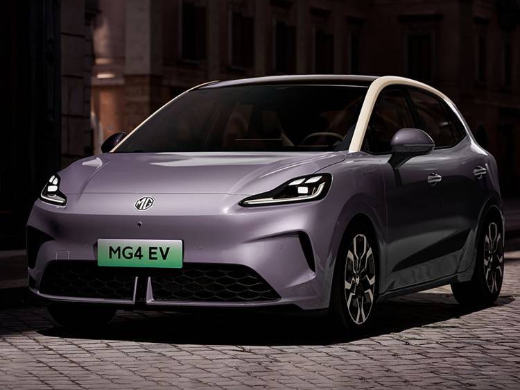 上市即月銷破萬,這臺純電兩廂車火了!