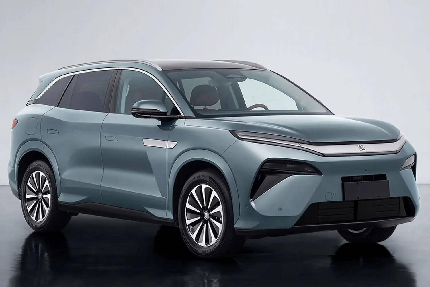 又要出爆款?比亞迪6款新車蓄勢待發 網友:是要橫掃市場的節奏?