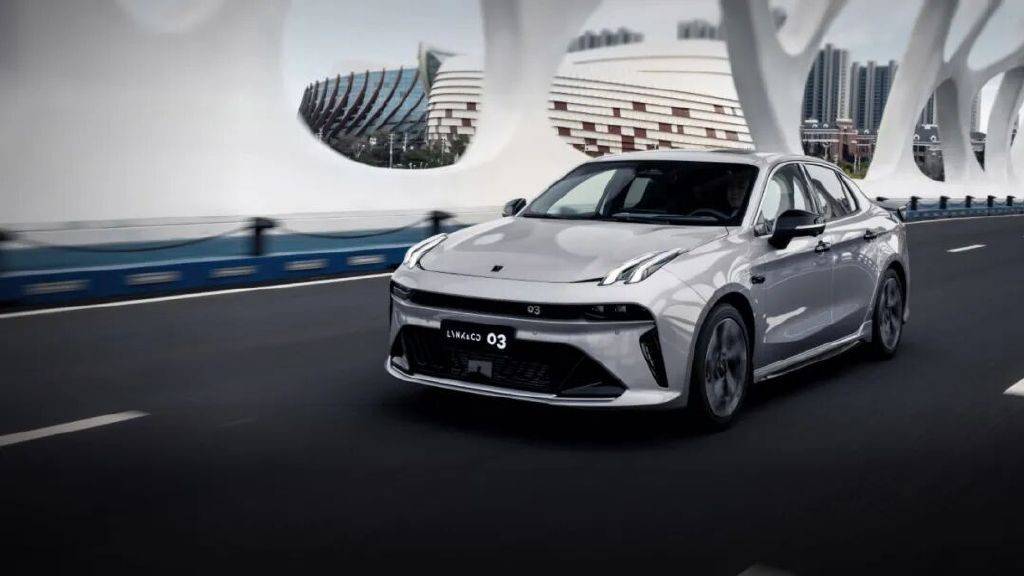 告別買菜車,年輕人的第一臺(tái)性能座駕,就看這三款