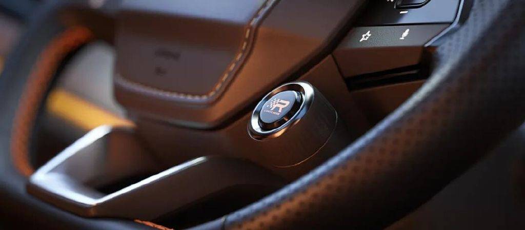 告別買菜車,年輕人的第一臺(tái)性能座駕,就看這三款