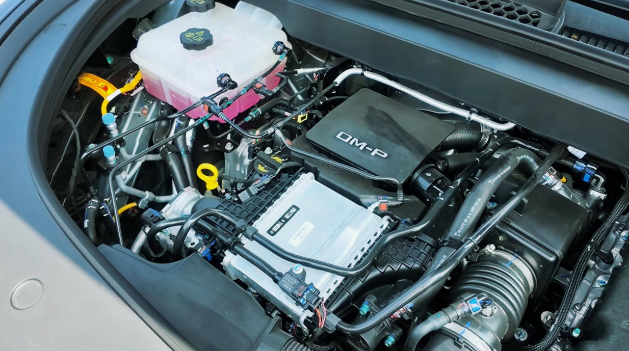 為啥增程車銷量都好,是因為純電續(xù)航長比插混更適合家用嗎?