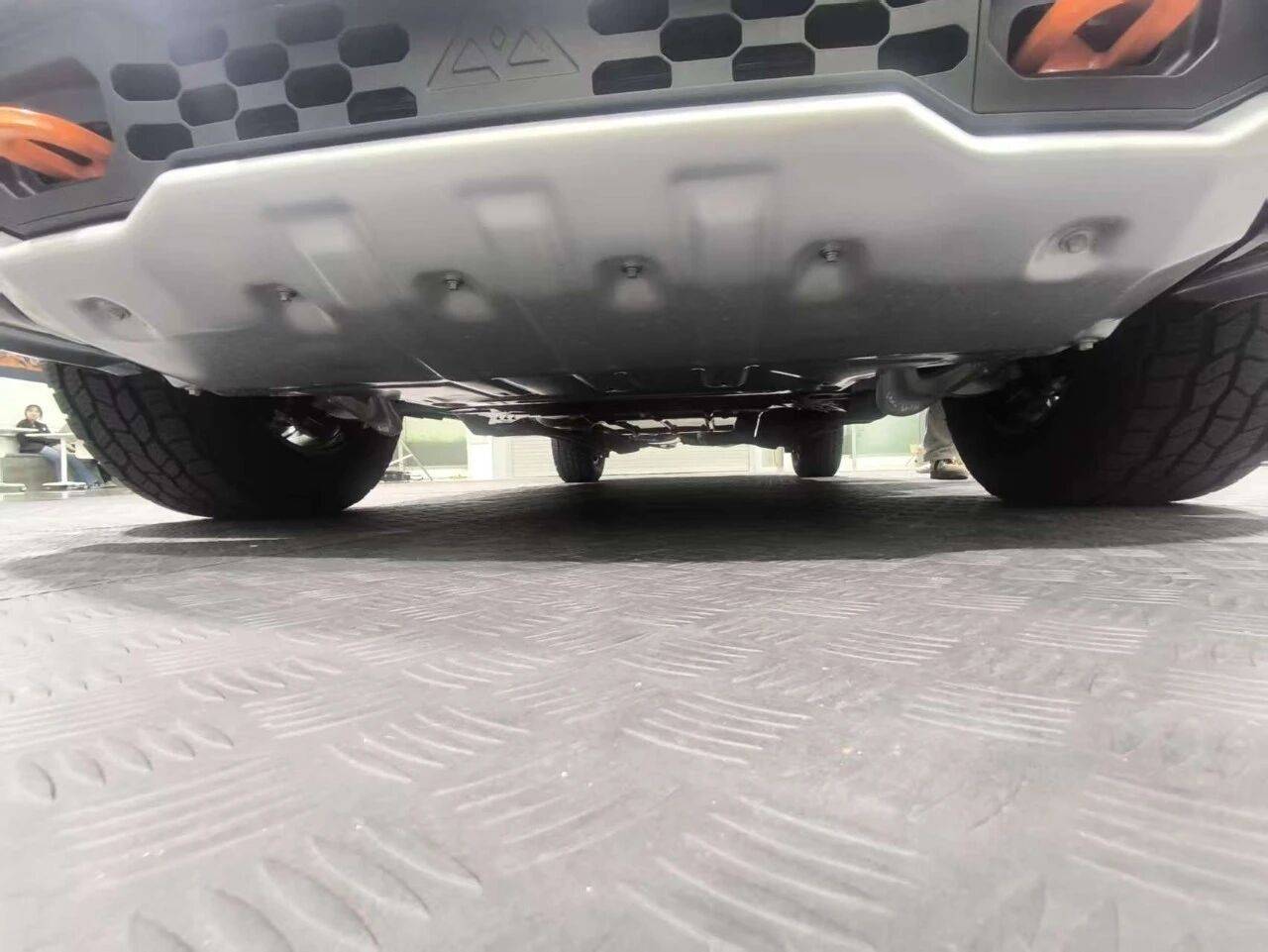 探索荒野,福特探險者昆侖系列新車亮相