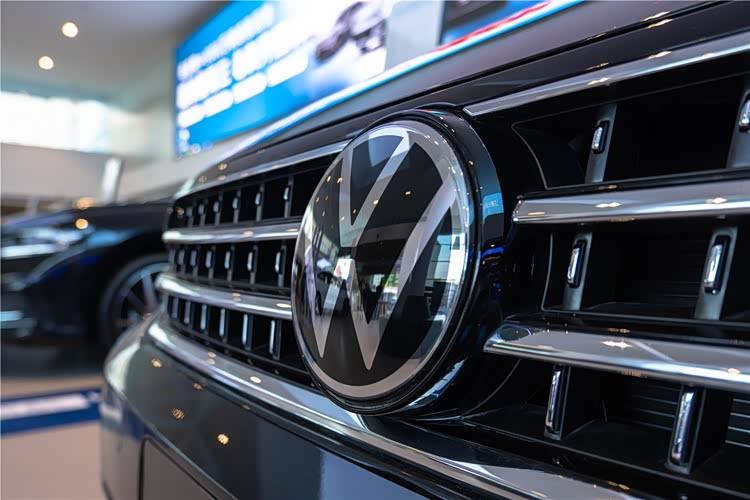 經得起時間推敲才叫經典,邁騰3000萬輛甄選款要的就是精進與深化