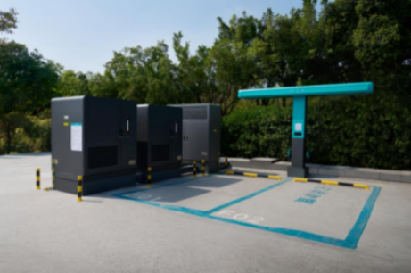 王傳福發(fā)布閃充技術，比亞迪選擇筑高護城河