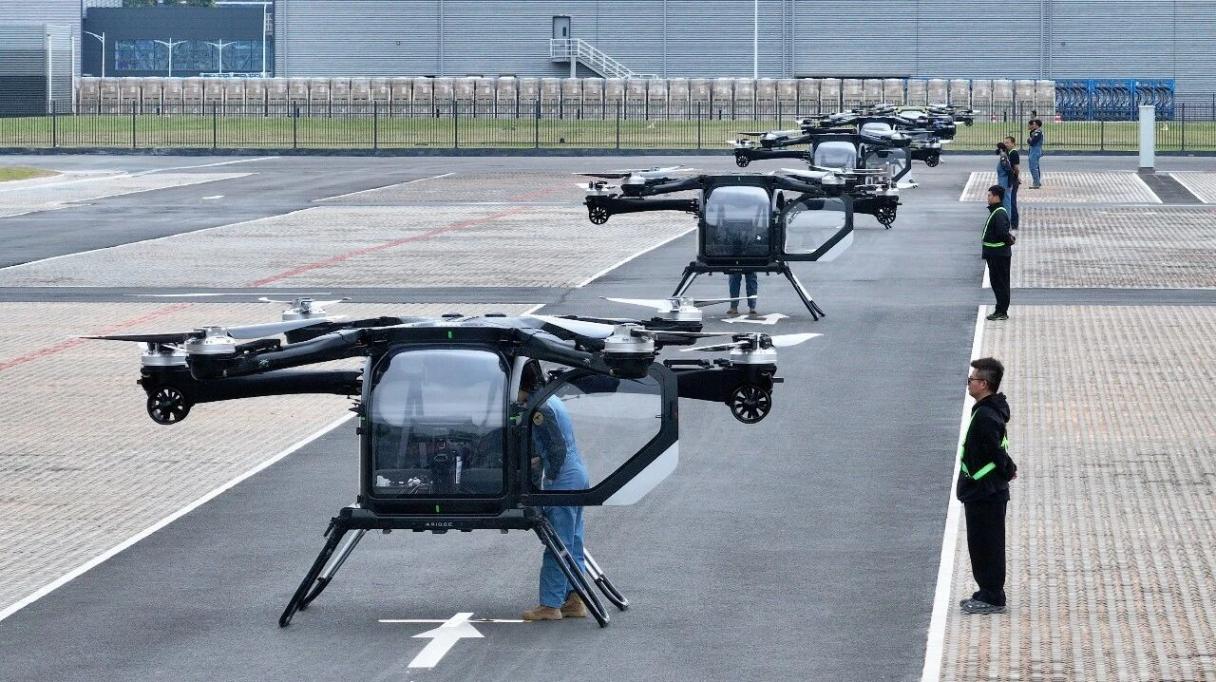 小鵬匯天陸地航母飛行器批量試產(chǎn)下線